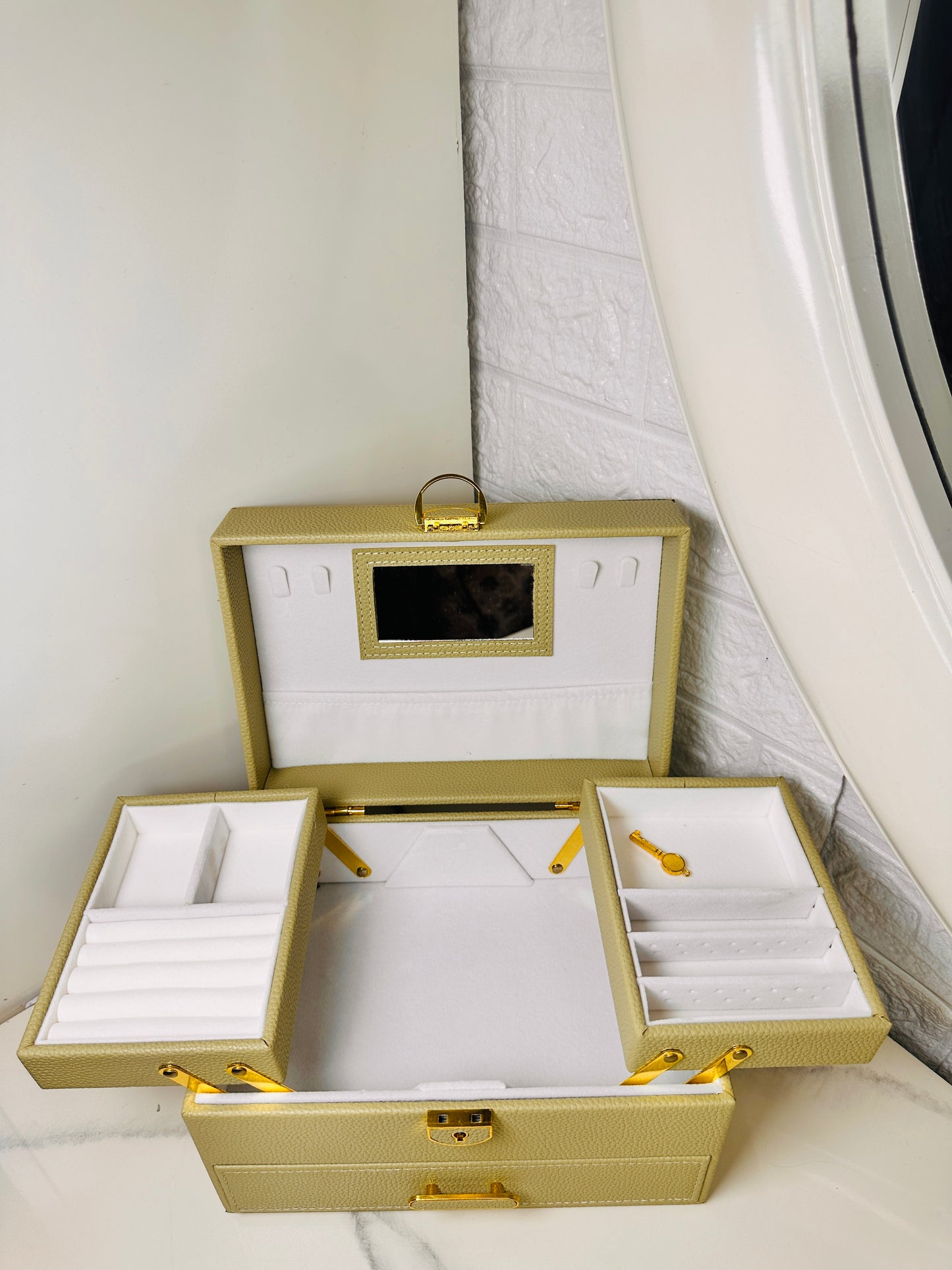 Three-tier Jewellery Organizer