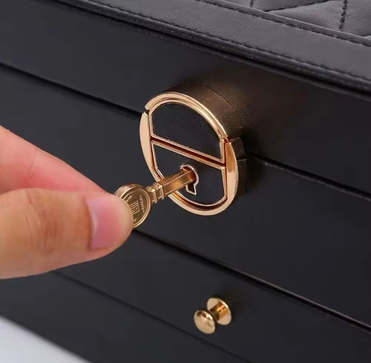 Three-Tier Jewelry Box with Drawer, Large Capacity for Storing and Displaying Earrings, Rings, Necklaces, Beaded Accessories