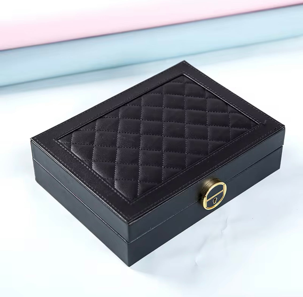 One-Tier Jewelry Box with Drawer, Large Capacity for Storing and Displaying Earrings, Rings, Necklaces, Beaded Accessories