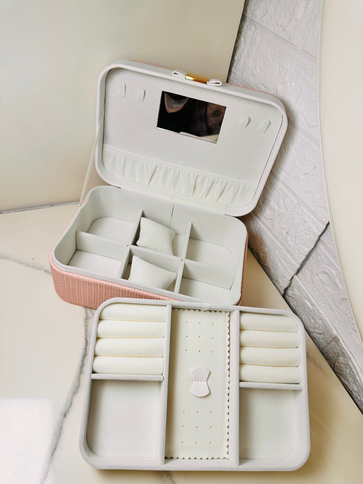Two-Layer Jewellery Organizers