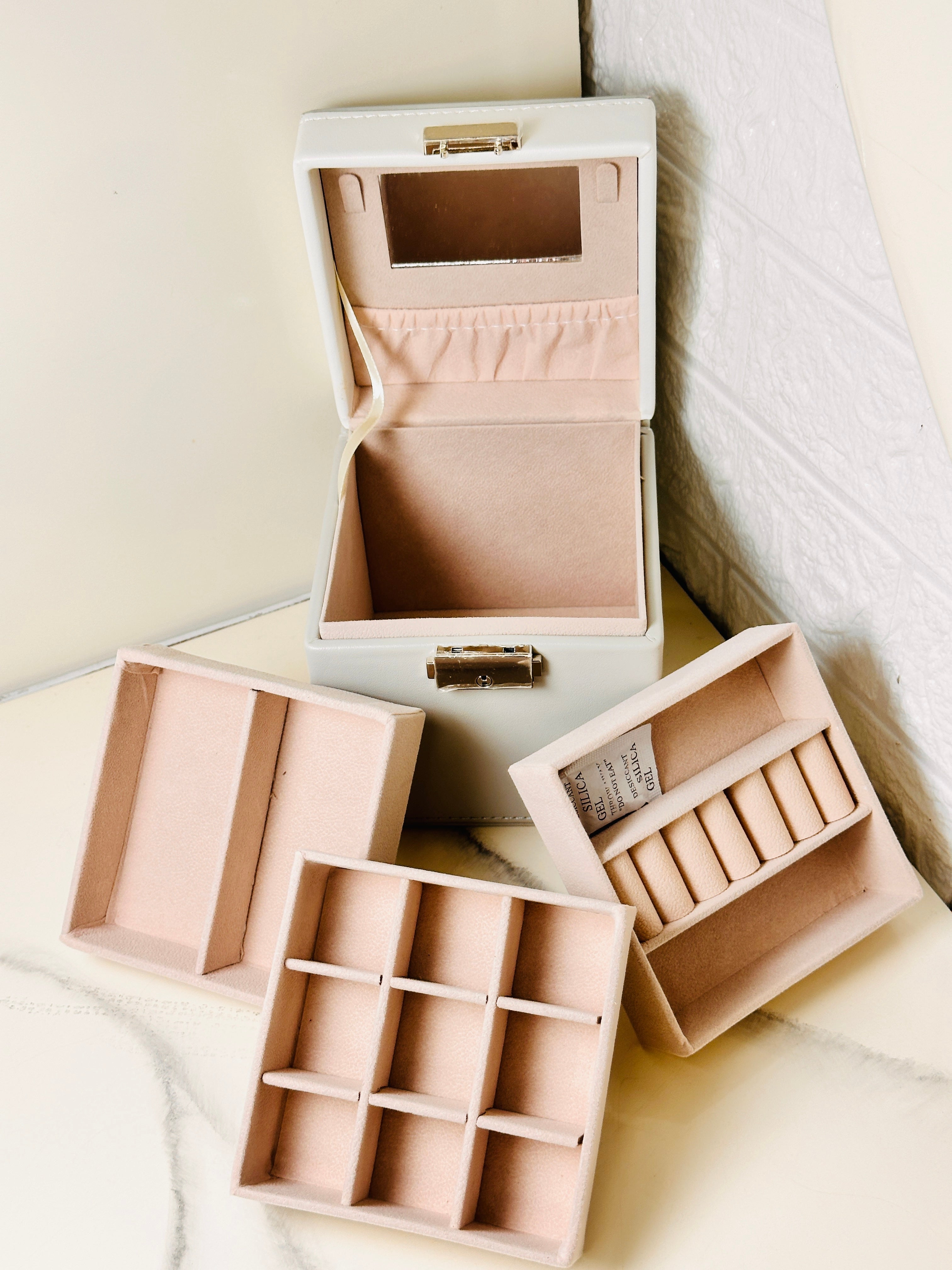 Three-Layer Jewellery Organizer