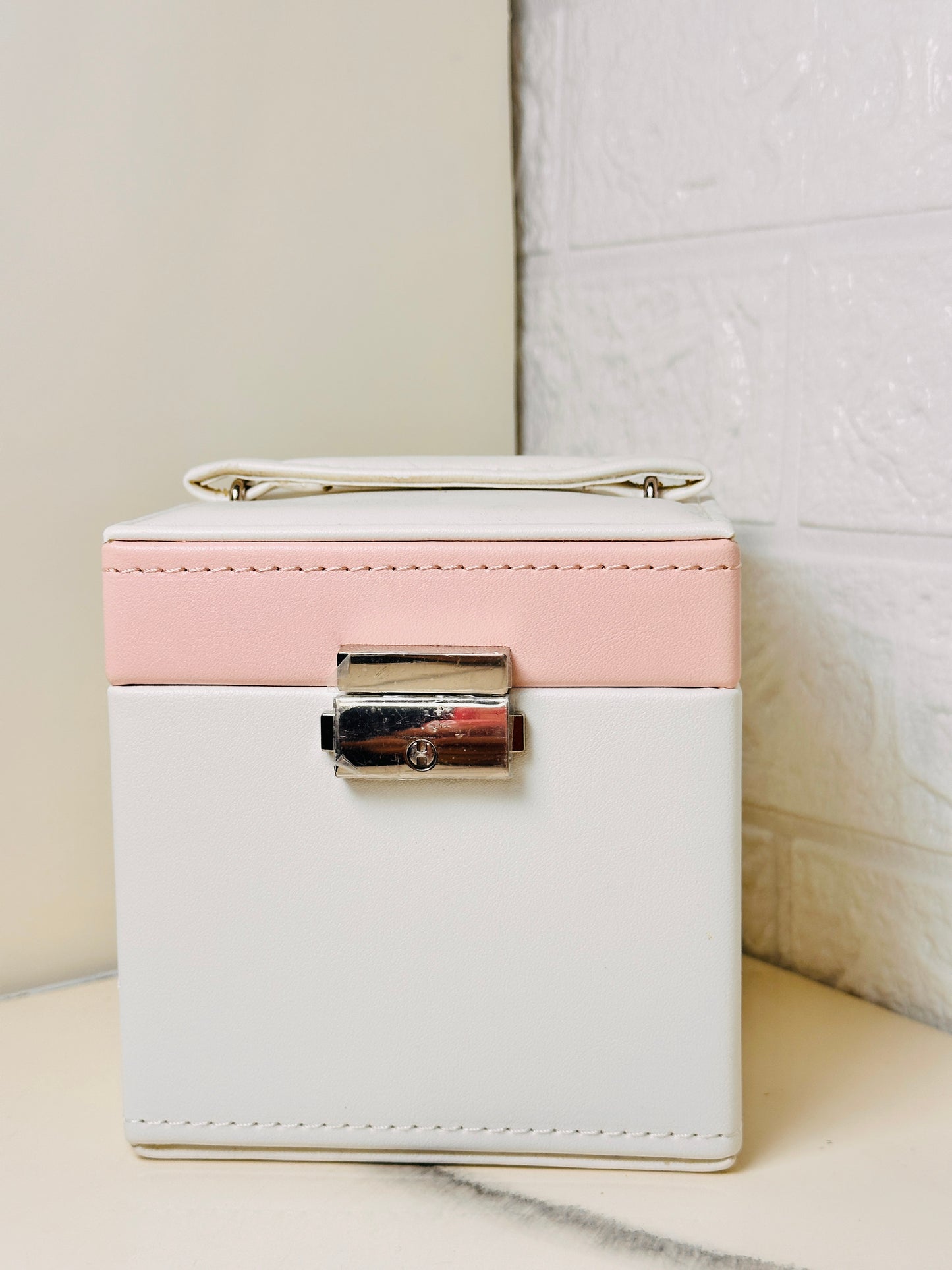 Three-Layer Jewellery Organizer