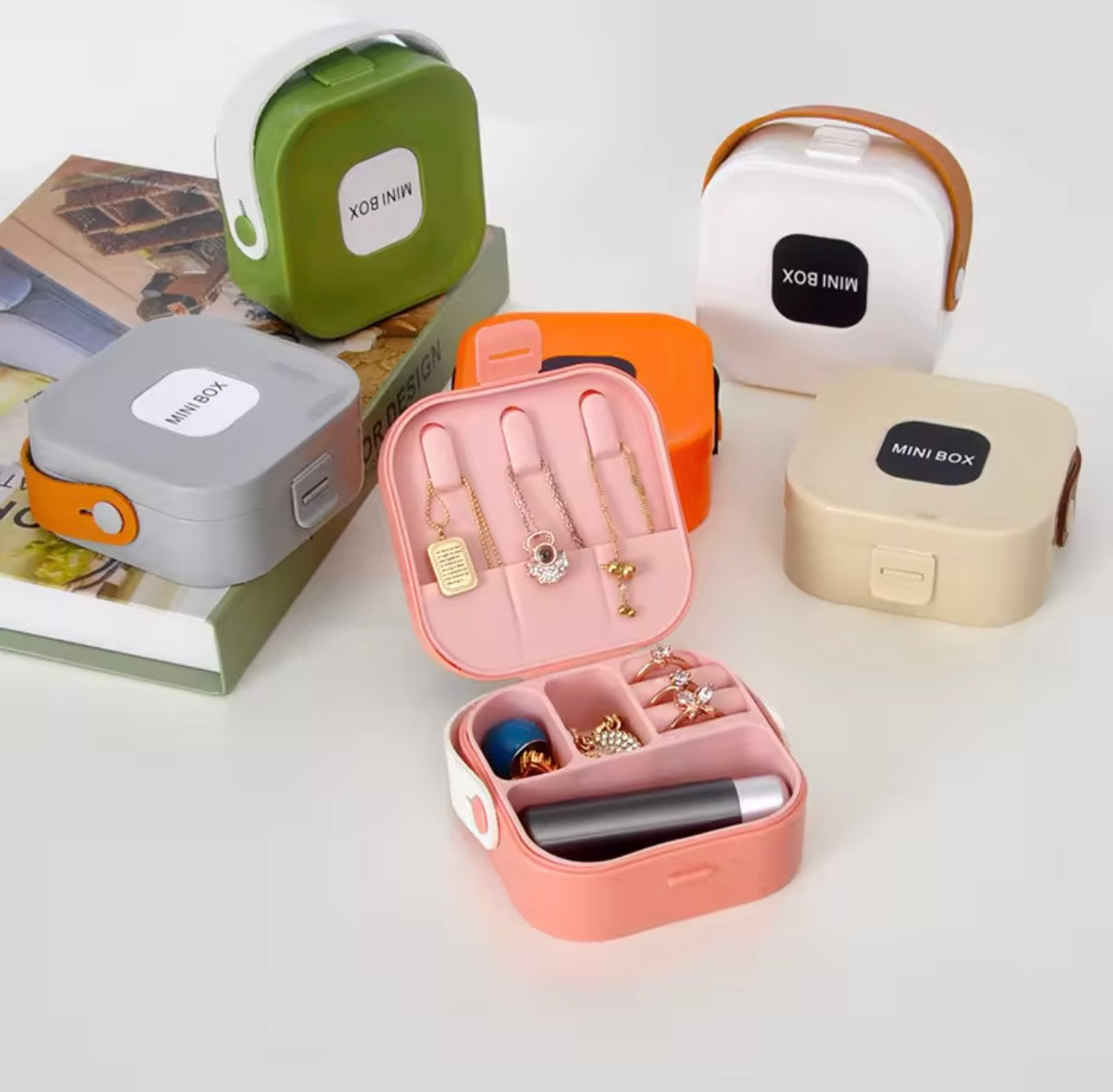 Mini Travel Jewelry Organizer Portable Earrings Necklace Ring.